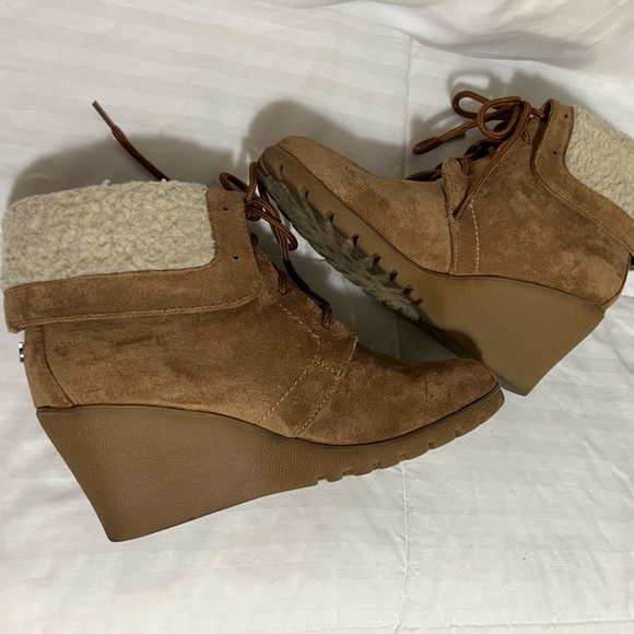 Nautica Suede Lace-up Wedge Boots - Picture 3 of 10